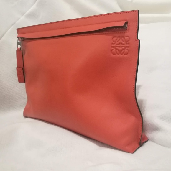 loewe t pouch